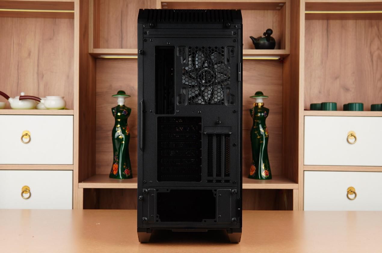 乔思伯d500多少钱,乔思伯机箱u4plus装几个硬盘