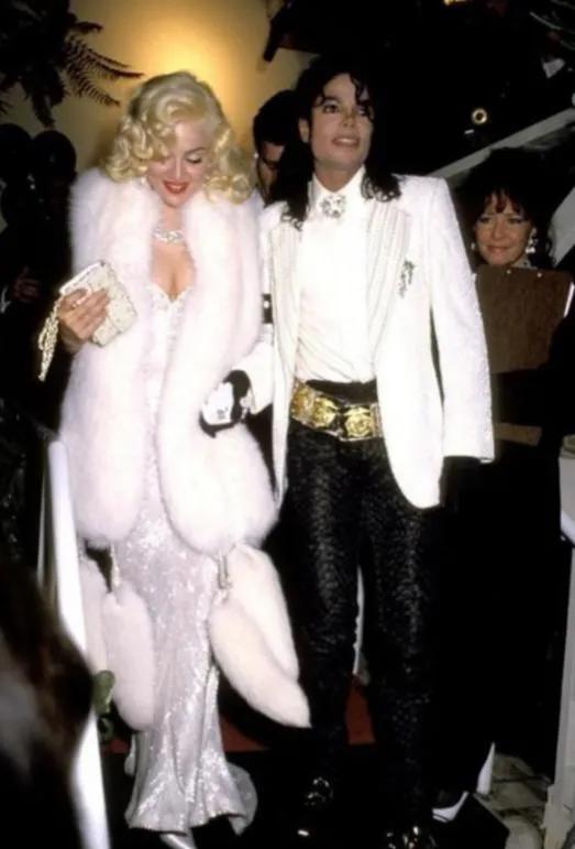 迈克尔杰克逊巩俐,巩俐迈克尔杰克逊