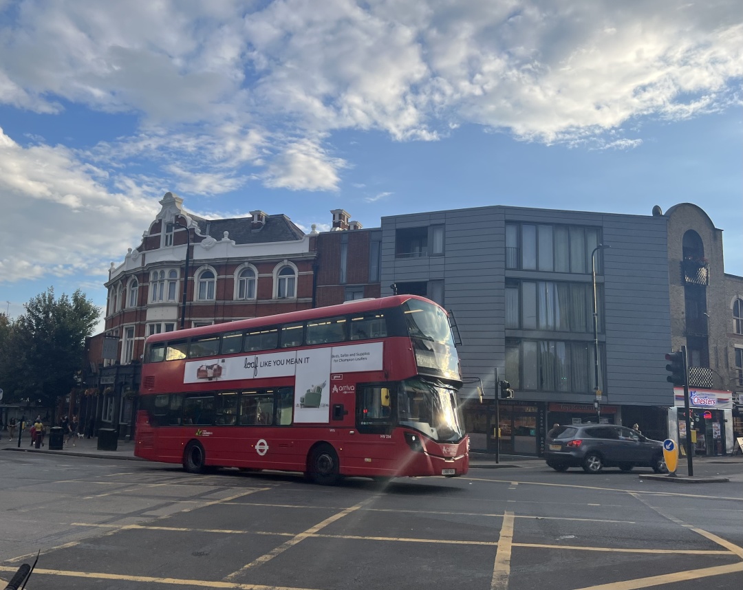 95后团子在英国：考研两战上岸，出国当教师志愿者，遭流浪汉打劫