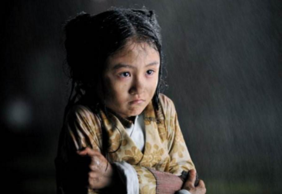 盘点10位童星今昔对比,10位长残的童星今昔对比合集