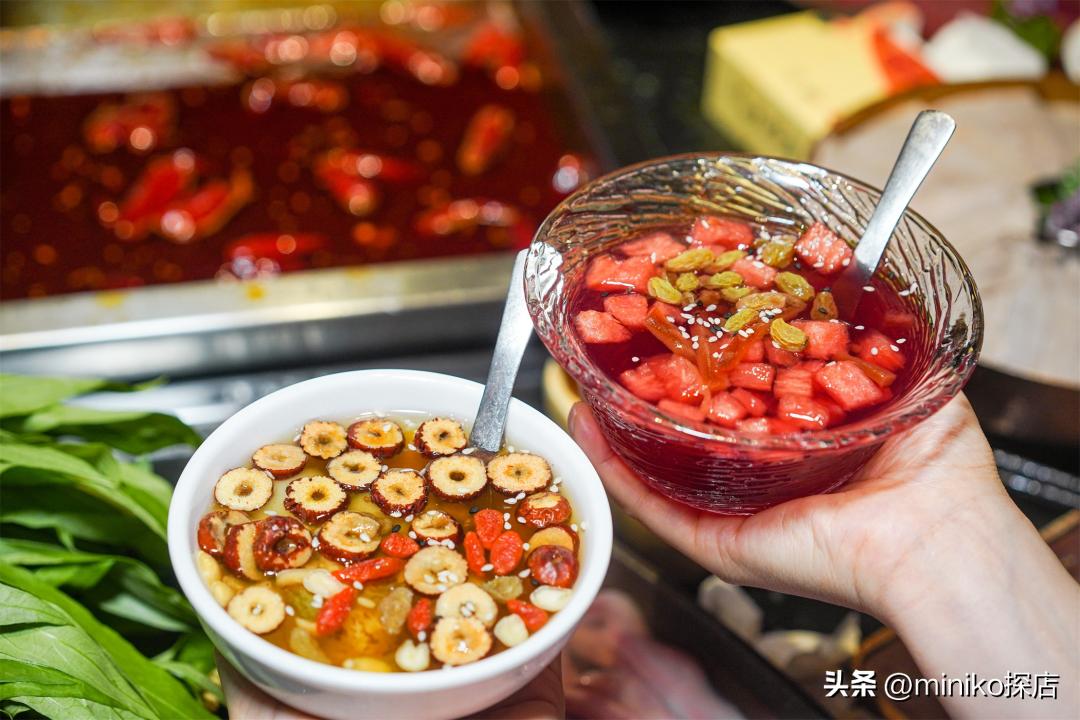 来成都必吃的火锅辣到极点,成都美食攻略十大必吃火锅排行榜