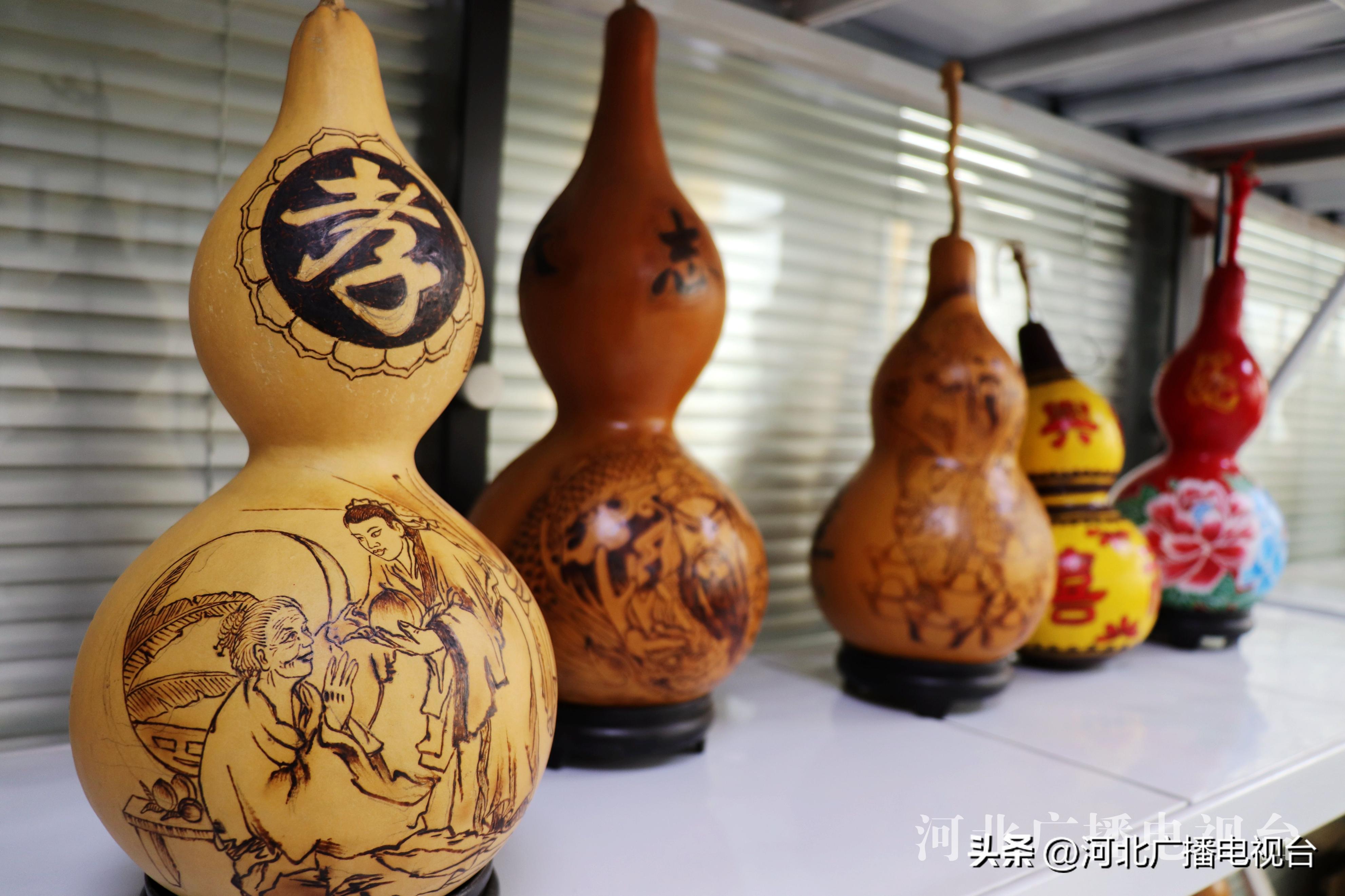 葫芦烙画小葫芦,葫芦烙画挣钱吗