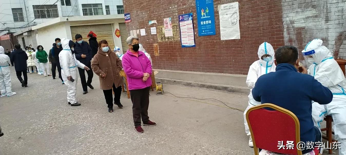 凯旋家园临时*党**支部：让*党**旗在一线飘扬