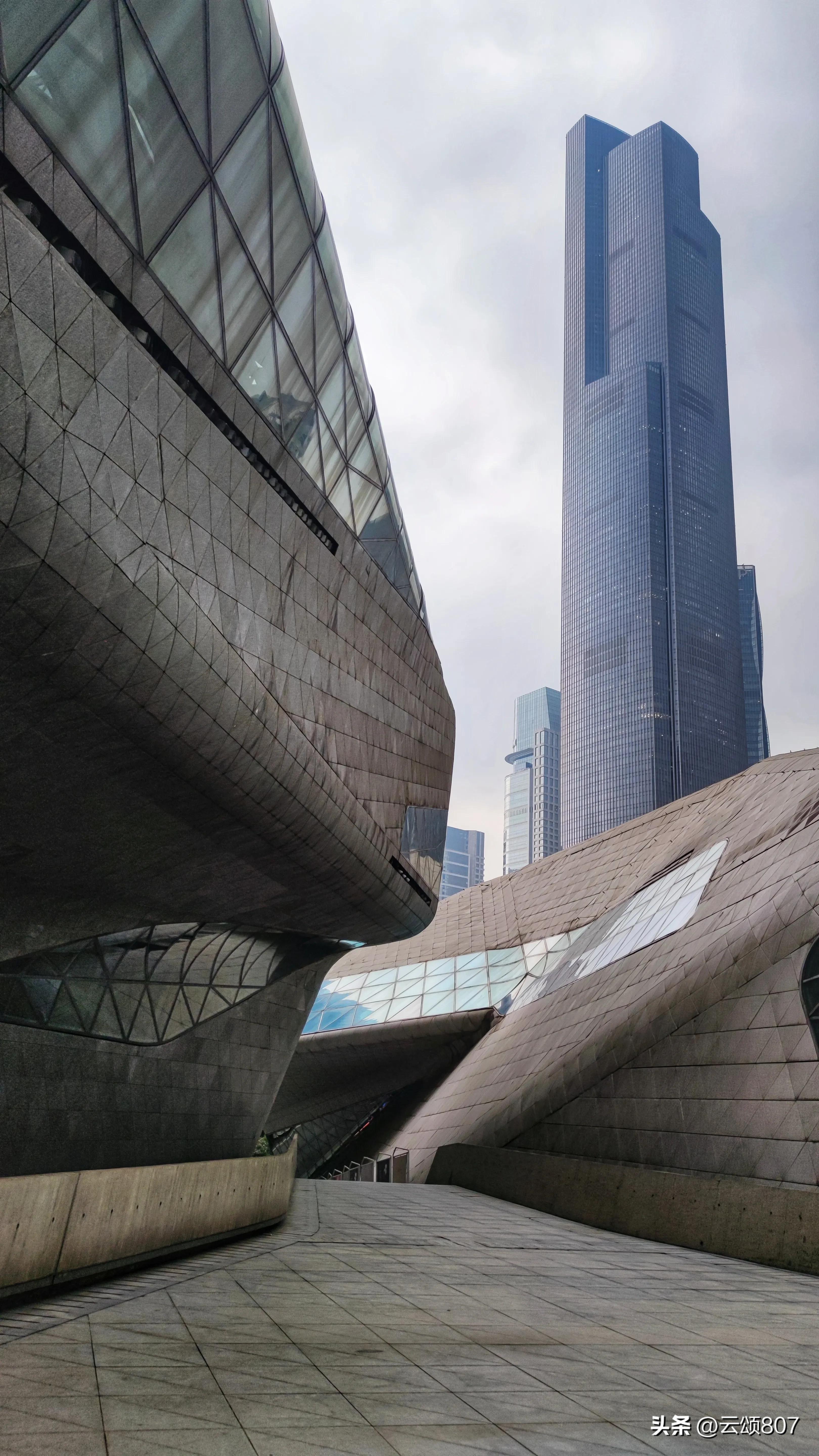 广州大剧院的建筑风格,广州地标建筑剧院