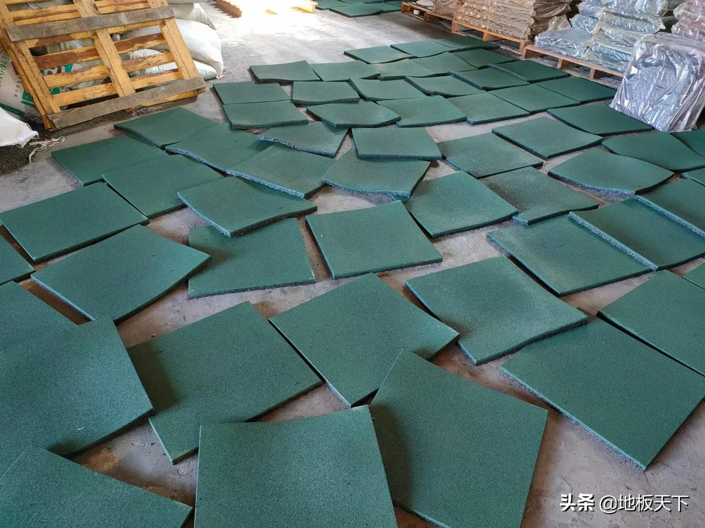 橡胶缓冲垫防滑地垫,橡胶地垫室外滑滑梯专用