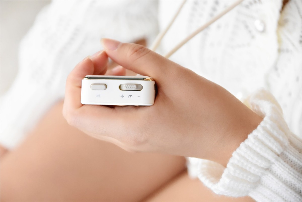 蓝宝颈部按摩仪吊坠,德国蓝宝肩颈按摩仪披肩