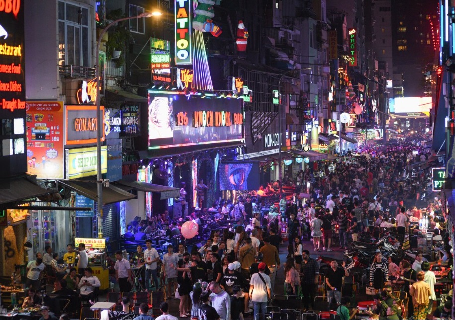 越南最繁华的城市街景,越南老街与芒街哪个城市繁华