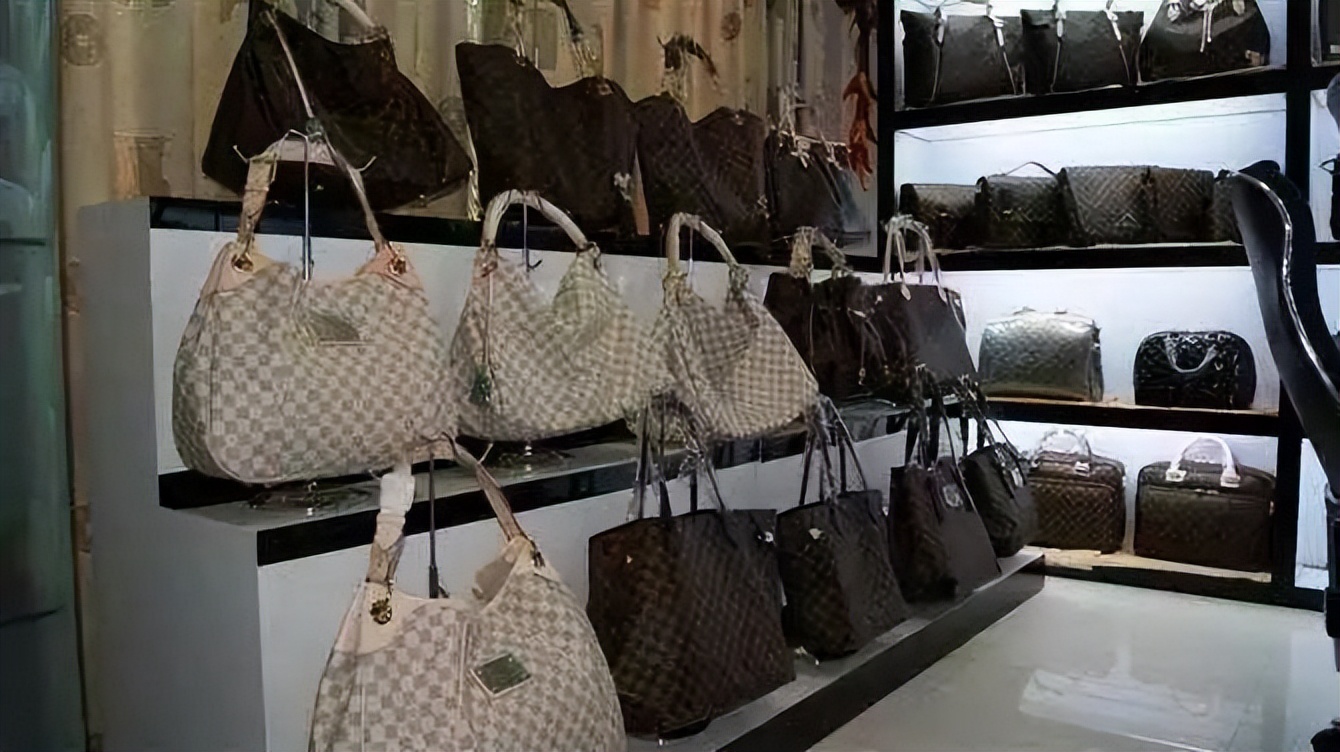 奢侈品牌为啥有吸引力,为什么奢侈品牌有人卖那么便宜