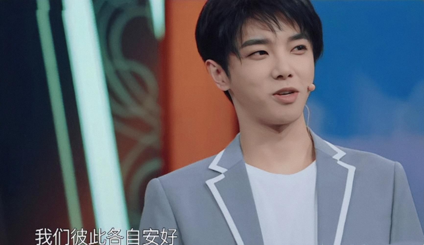 不老实就别乱立“人设”了,表面一套背后一套,这些明星不羞吗?