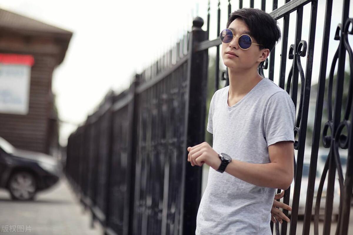 中年男人夏季穿什么鞋,偏瘦中年男士夏季穿衣搭配