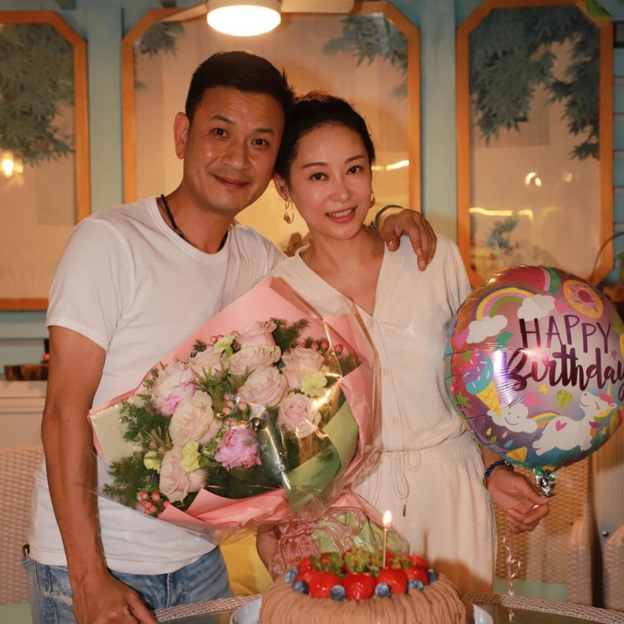 杨怡姐姐个人资料,杨怡两姐妹婚姻