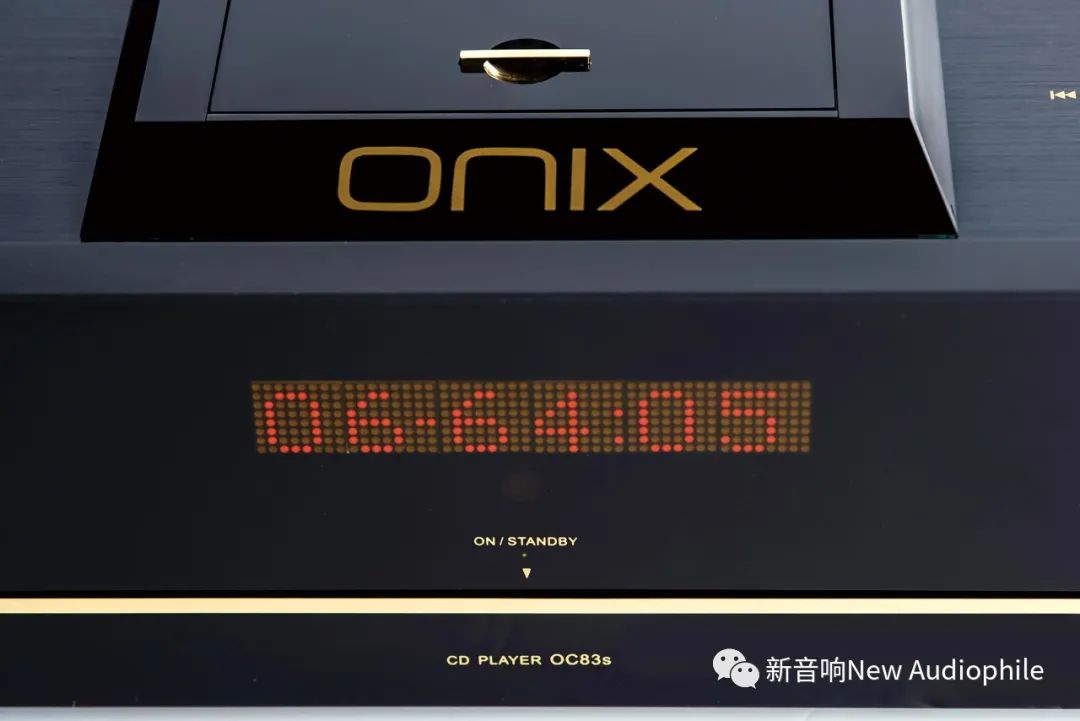 40周年纪念版，旗舰技术—欧尼士OC-83S、OIA-82S一套超值西装