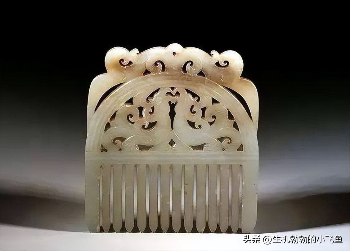 奇闻百科：一把古梳寄相思