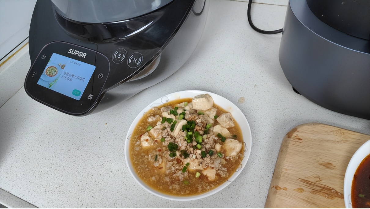 苏泊尔小c智能炒菜机测评,苏泊尔炒菜机器人和小c对比