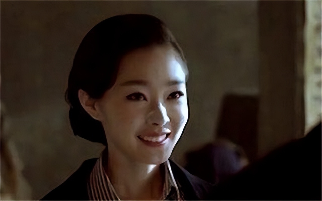 抗日中牺牲的军统女特务,军统女特务冒死救下地下党