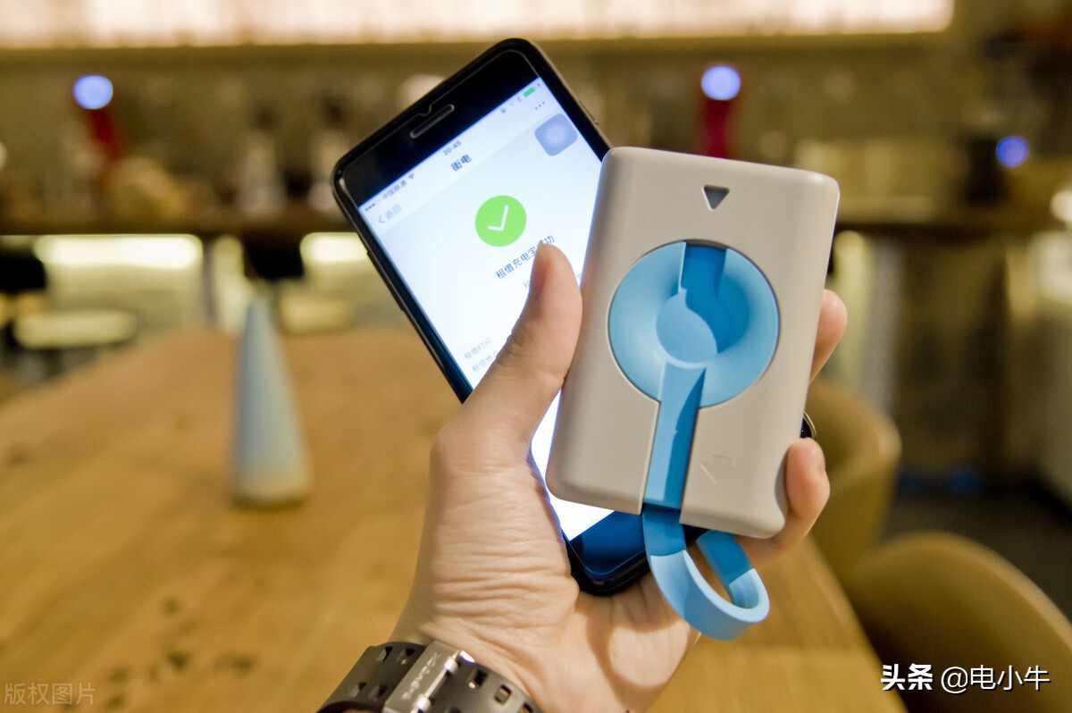 共享充电宝的“赚钱模式”看到了盈利的曙光，这2点你关注了吗