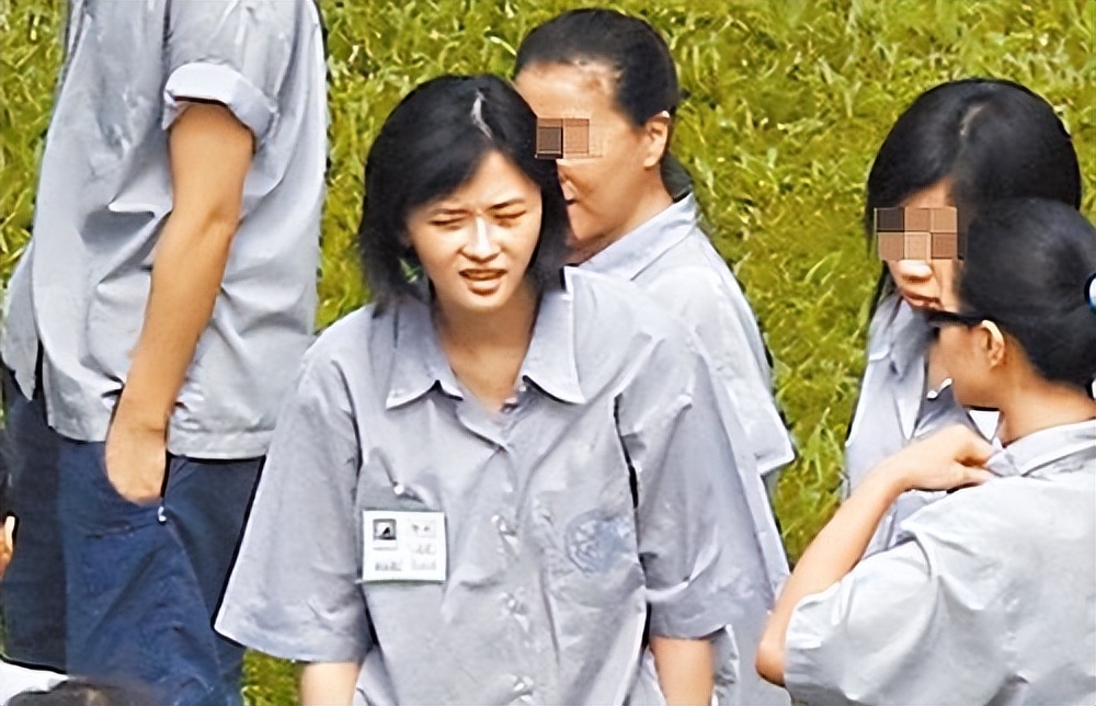 从纯情女星到吸毒、自杀、当小三，萧淑慎是如何被“毁”的？