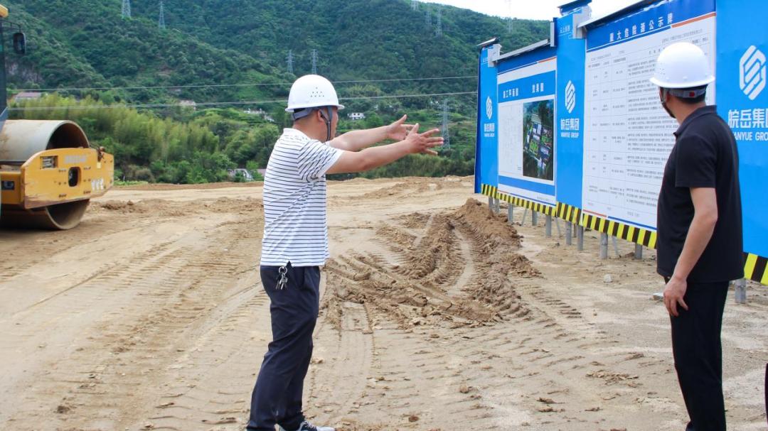 束孝根：用脚步丈量责任，当好项目施工“掌舵人”