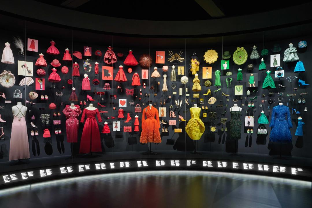 dior日本艺术展,dior艺术展惊喜