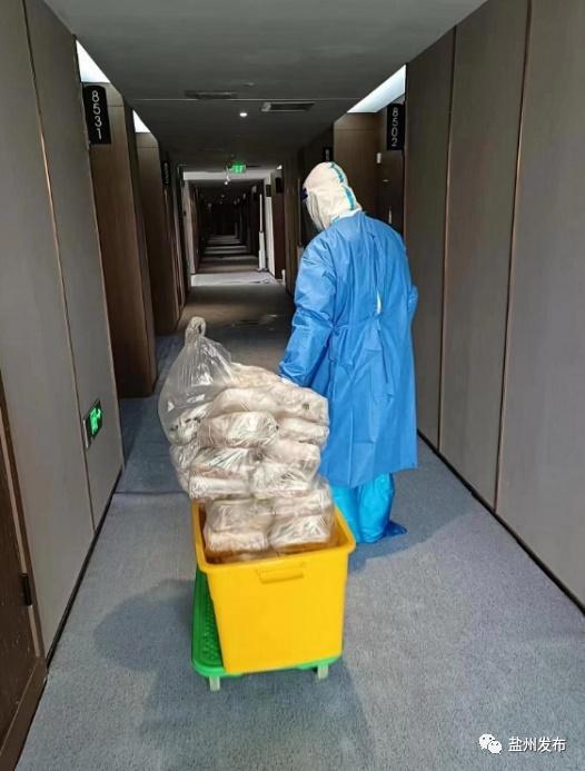 我在抗疫一线入党申请书怎么写,结合十九大和抗疫入党转正申请书