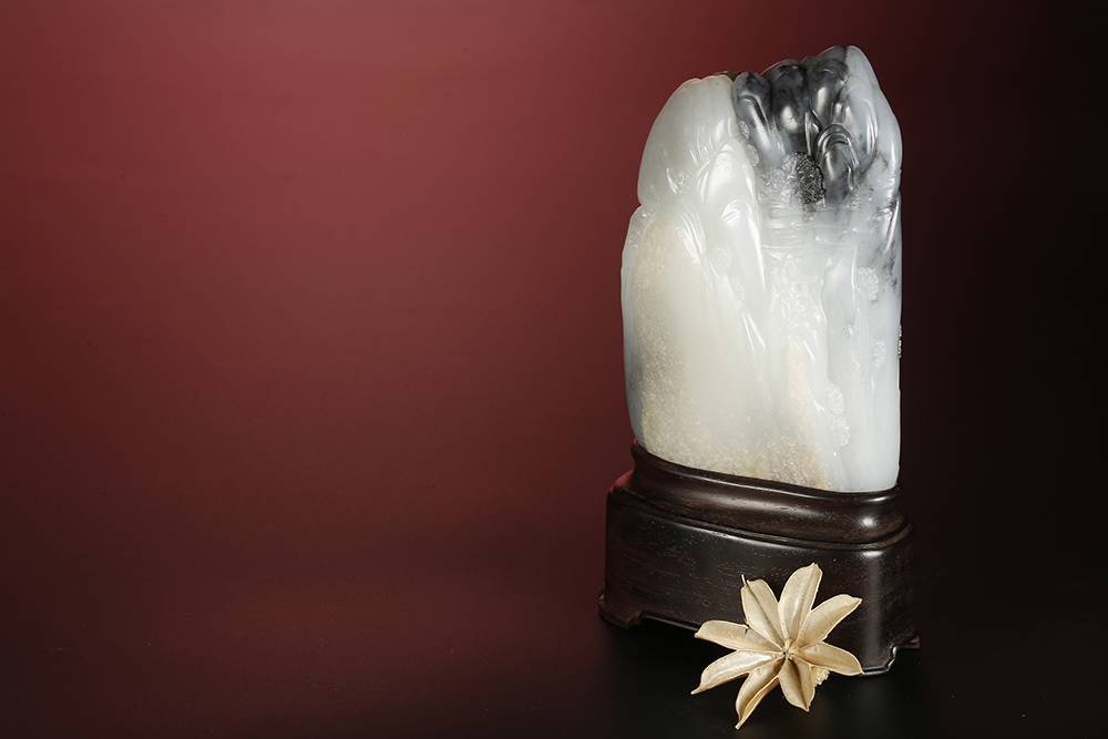 苏然玉雕的作品值得收藏么,王平和苏然哪个玉雕大师名气更大