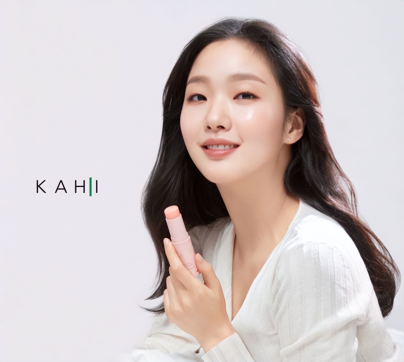 爆卖1000万支，中韩明星强推，KAHI可熠重塑韩妆印象