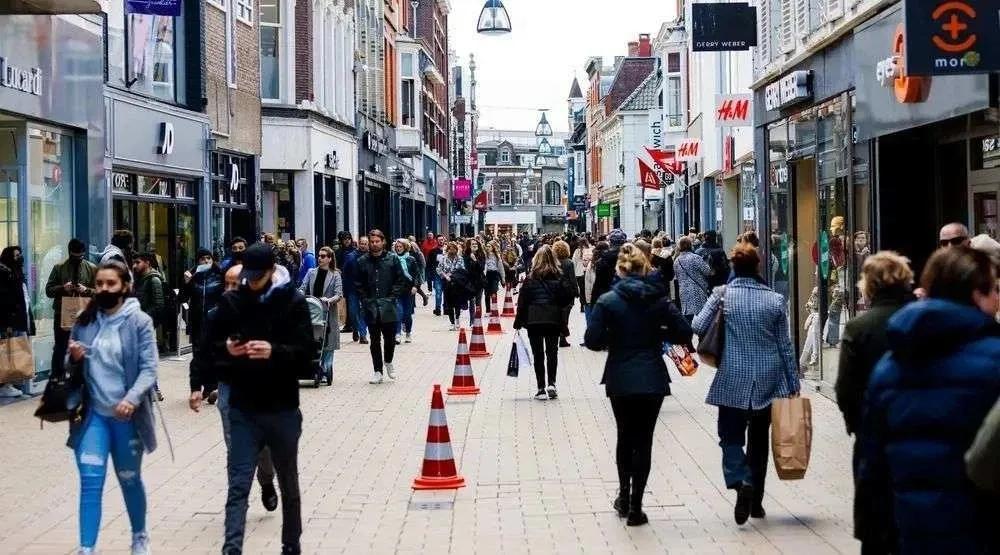 看看銷售人員，對中小企業的重要作用