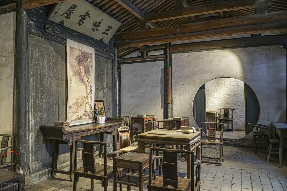 不繁华也不拥挤,绍兴是慢节奏的城市