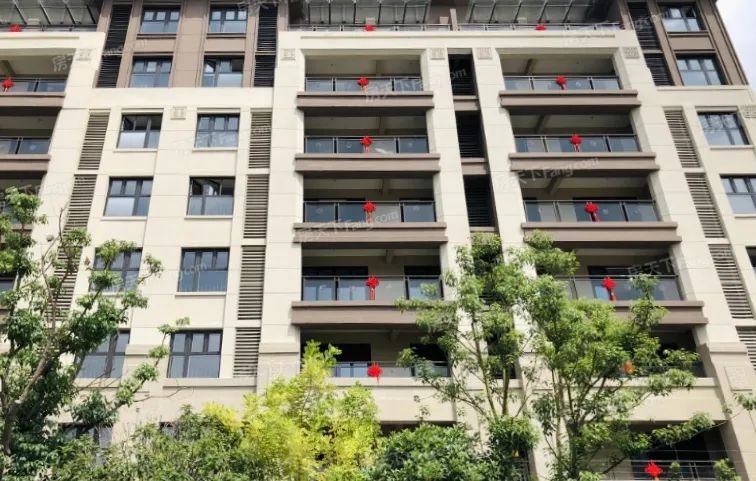 扬州2021房价下跌最惨名单,降价4000多业主砸售楼处