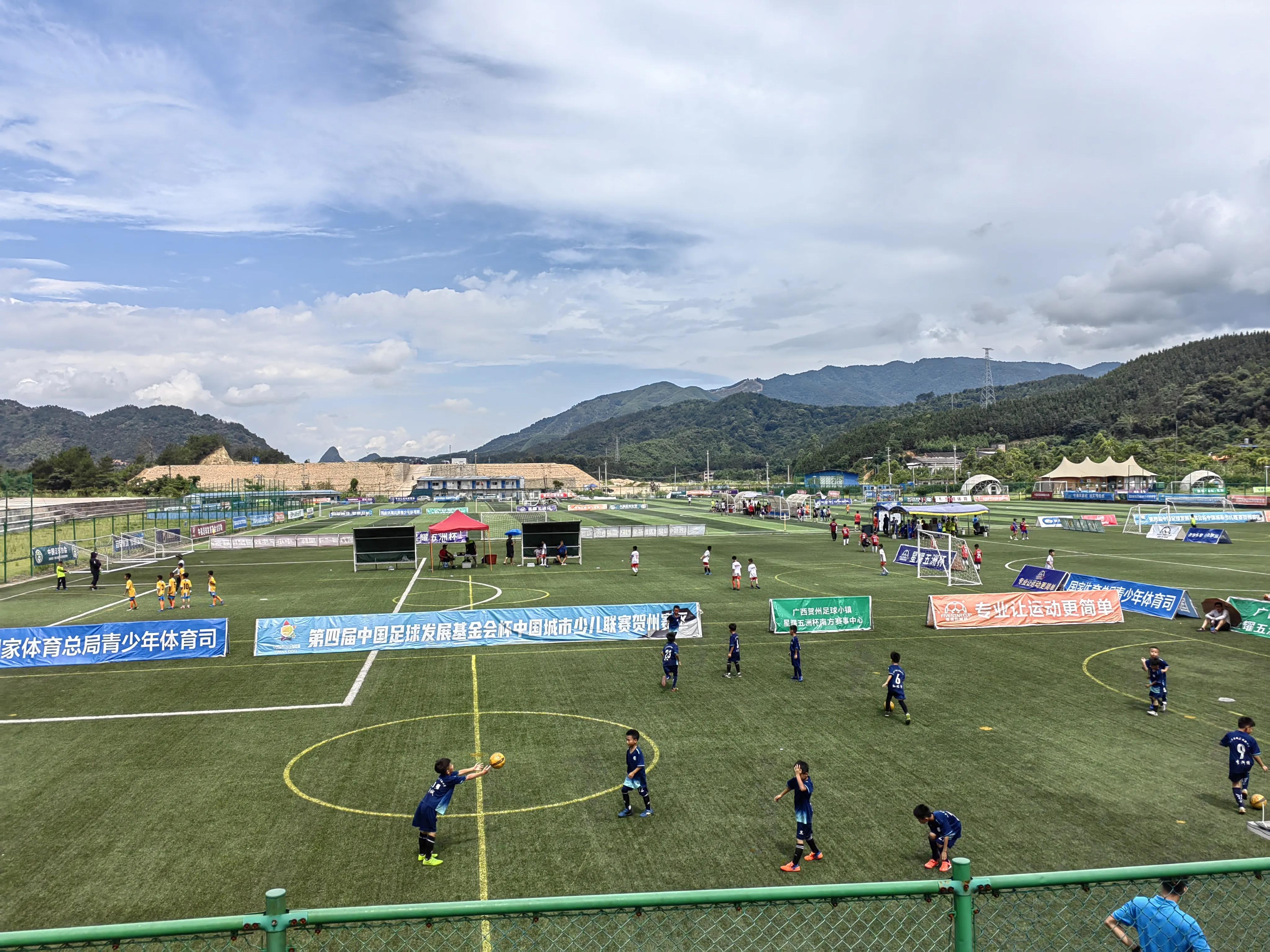 贵州村超火出圈,贵州村超掀起足球火热