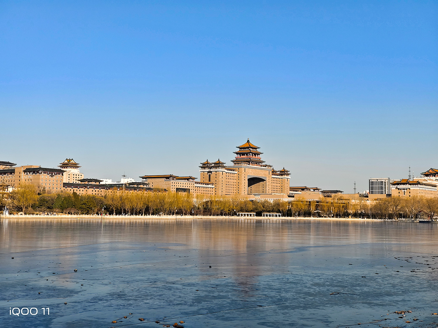 iqoo11评测玩机报告,iQOO11测评游戏体验