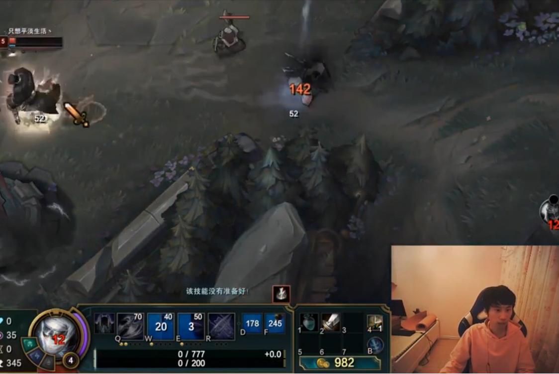 张嘉文二塔脏兵出萃取视频,张嘉文出萃取队友挂机