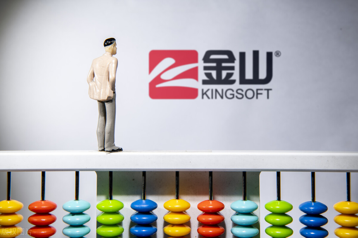 来聊一聊雷军的小米发家史,雷军马化腾发家史