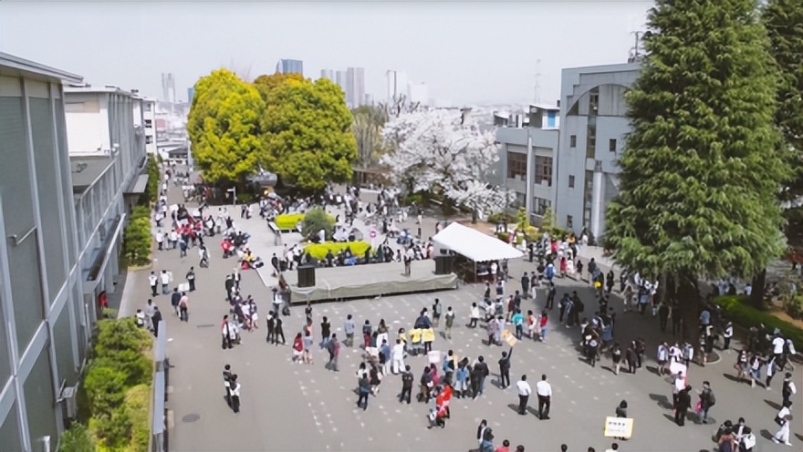 鏃ユ湰搴嗗簲涔夊【澶у瀛﹁垂,搴嗗簲涔夊【澶у鏃ユ湰鎺掑悕