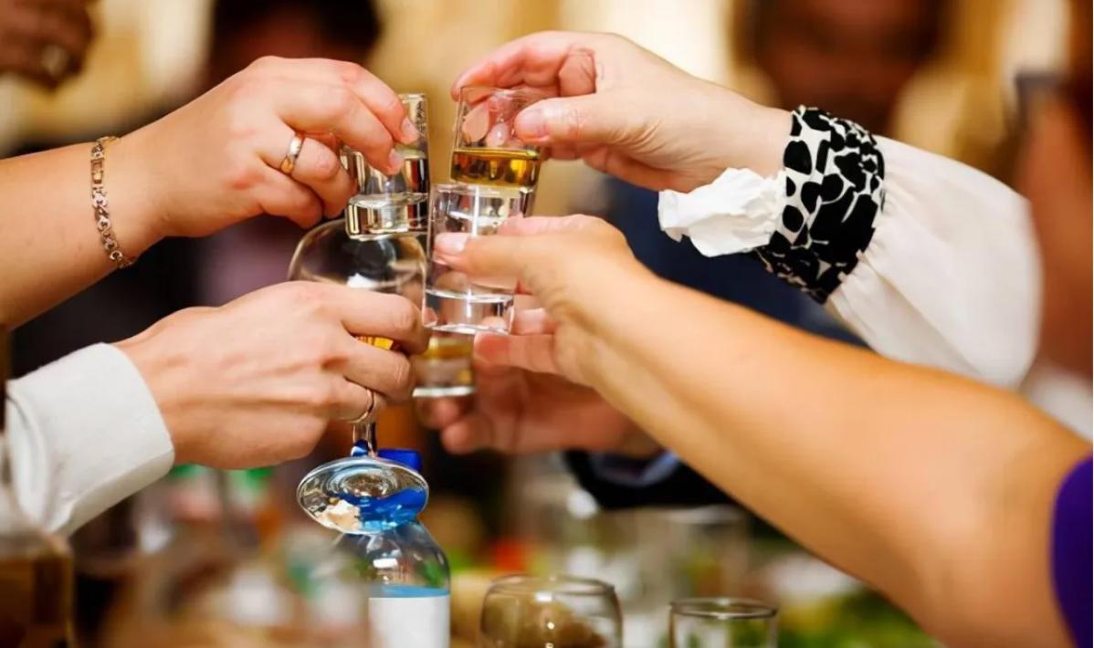 4种便宜又好喝没有酒味的酒,好喝不上头的几款便宜酒