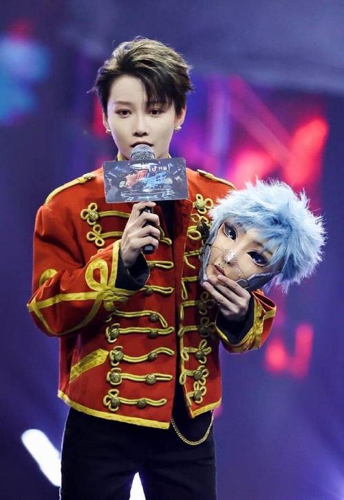 刘雨昕同款短发图片,刘雨欣短发造型图片