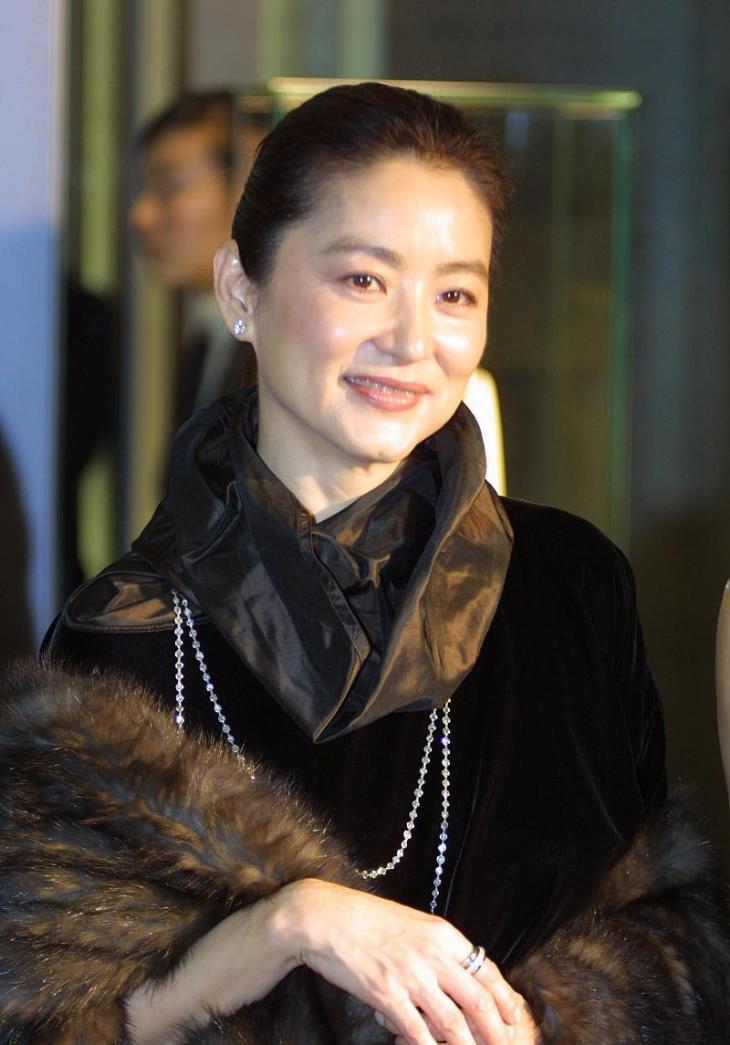 衣服在精不在多！减少买衣次数，还能穿衣好看才是聪明女人的追求