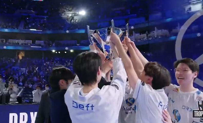 drx战胜t1夺冠faker,drx战胜t1deft哭了