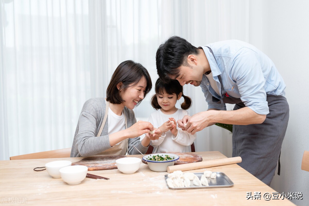 3岁孩子发脾气摔东西怎么教育,脾气大动不动就摔东西