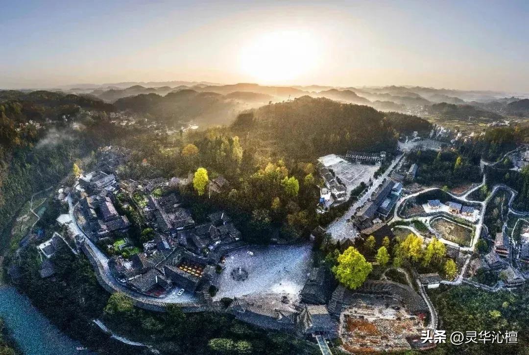 千里苗疆苗族村寨,松桃苗王城景区