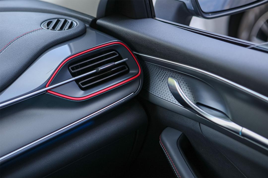 比亚迪驱逐舰05dm-i路首试,比亚迪驱逐舰05属于a级车吗