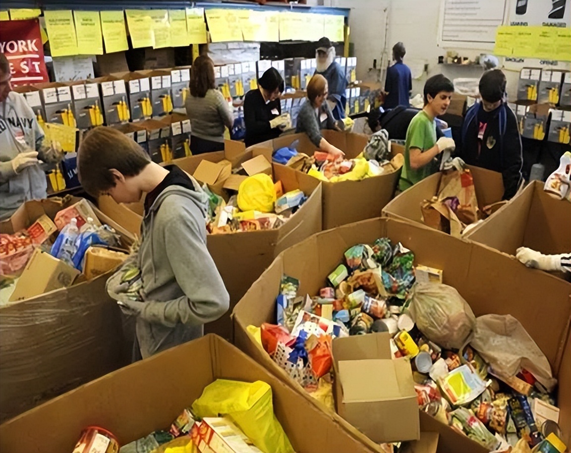 加拿大狂撒20亿发买菜补贴 温哥华村民无情吐槽