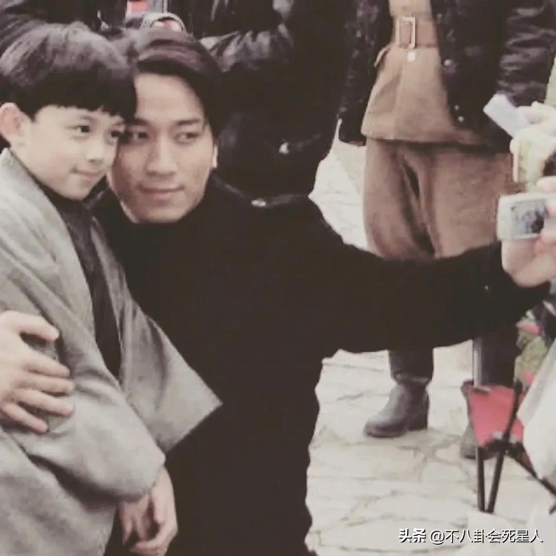 8位冷门冻龄男神,吴卓羲2010最佳男主角视频