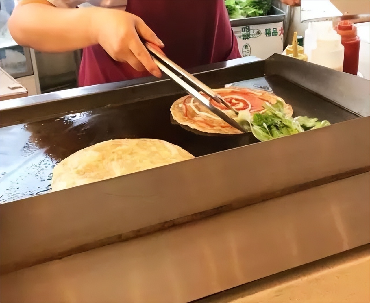 街边小吃真的这么挣钱吗,不起眼的摆摊小吃暴利小生意