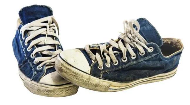 放太久的鞋子不要穿,鞋子放着不穿会坏吗