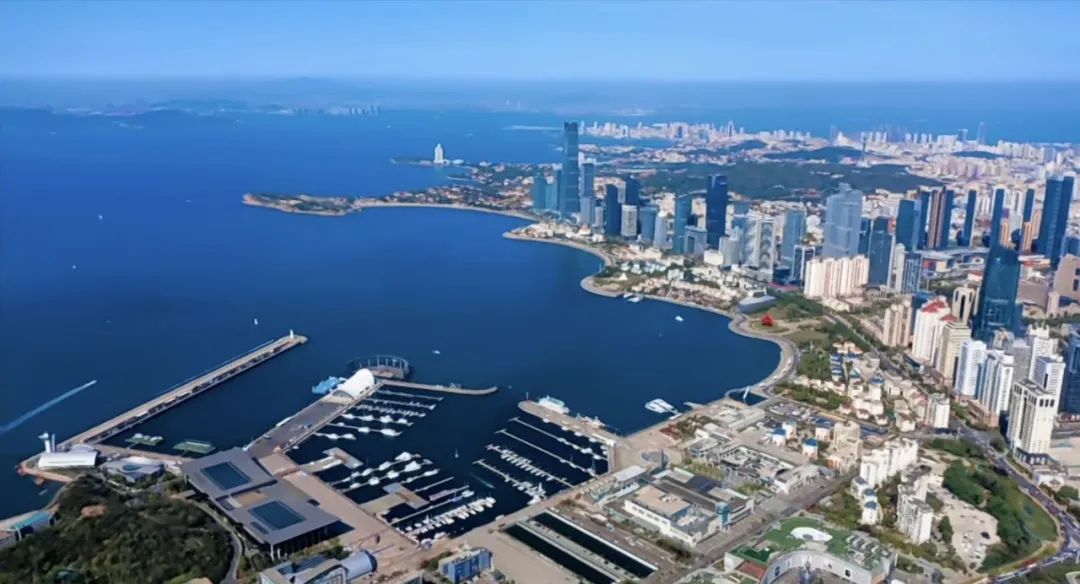 *会两**时刻丨踏上新征程!这一年,青岛的破题与*局破**