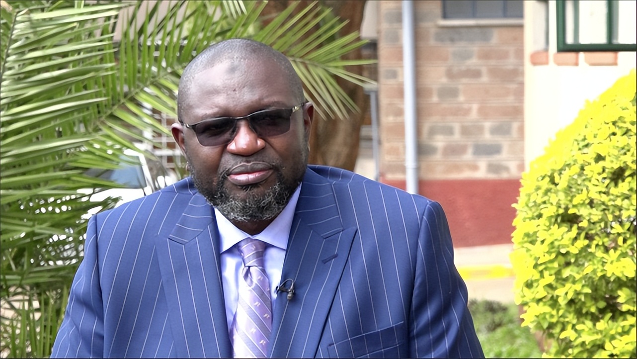 非洲疾控中心代理主任称在德国机场遭“粗暴对待”，惊动世卫总干事