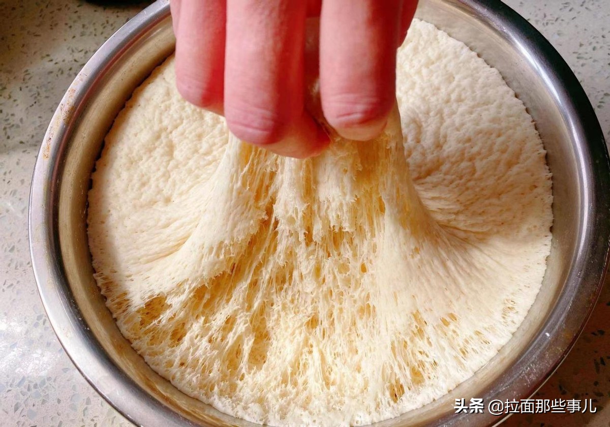 食用碱和食用苏打怎么分辨,食用碱和小苏打怎么区别