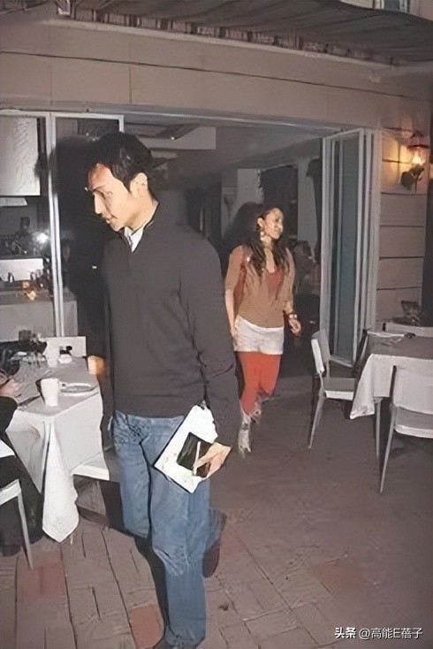 乌龙还是巧合？港男日本X侵女子，与何超云男友同眼皮同岁同职业