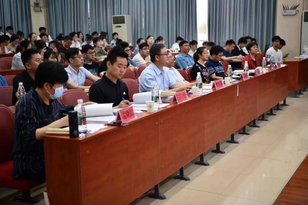 南阳医专第七届大学生创新创业大赛决赛成功举办